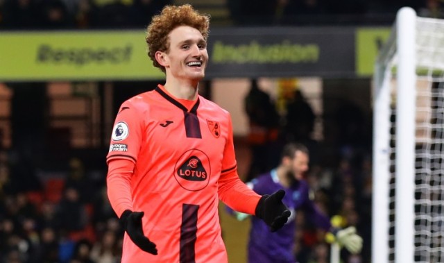 世界杯赛事直播下载-记者：萨金特与诺维奇关系彻底破裂，随二队训练等待转会多伦多