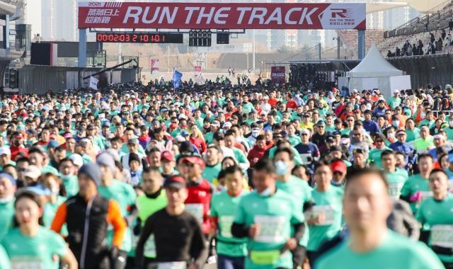 世界杯app下载-疫情+低温下 一场迎新跑的举办有多么“来之不易”