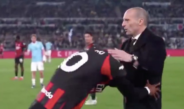 世界杯高清直播-7000万巨星被换下后怒推囧叔！AC米兰内讧曝光 耻辱0-1+差榜首8分